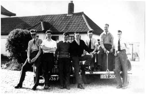 "Next Stop - Dartmoor"  (Photograph courtesy of Tony Eve)

Tony Eve,  Roger Smith,  Peter Barton,   Jerry Padgen, ?????,  Roy Eggleshaw,  Dusty Miller